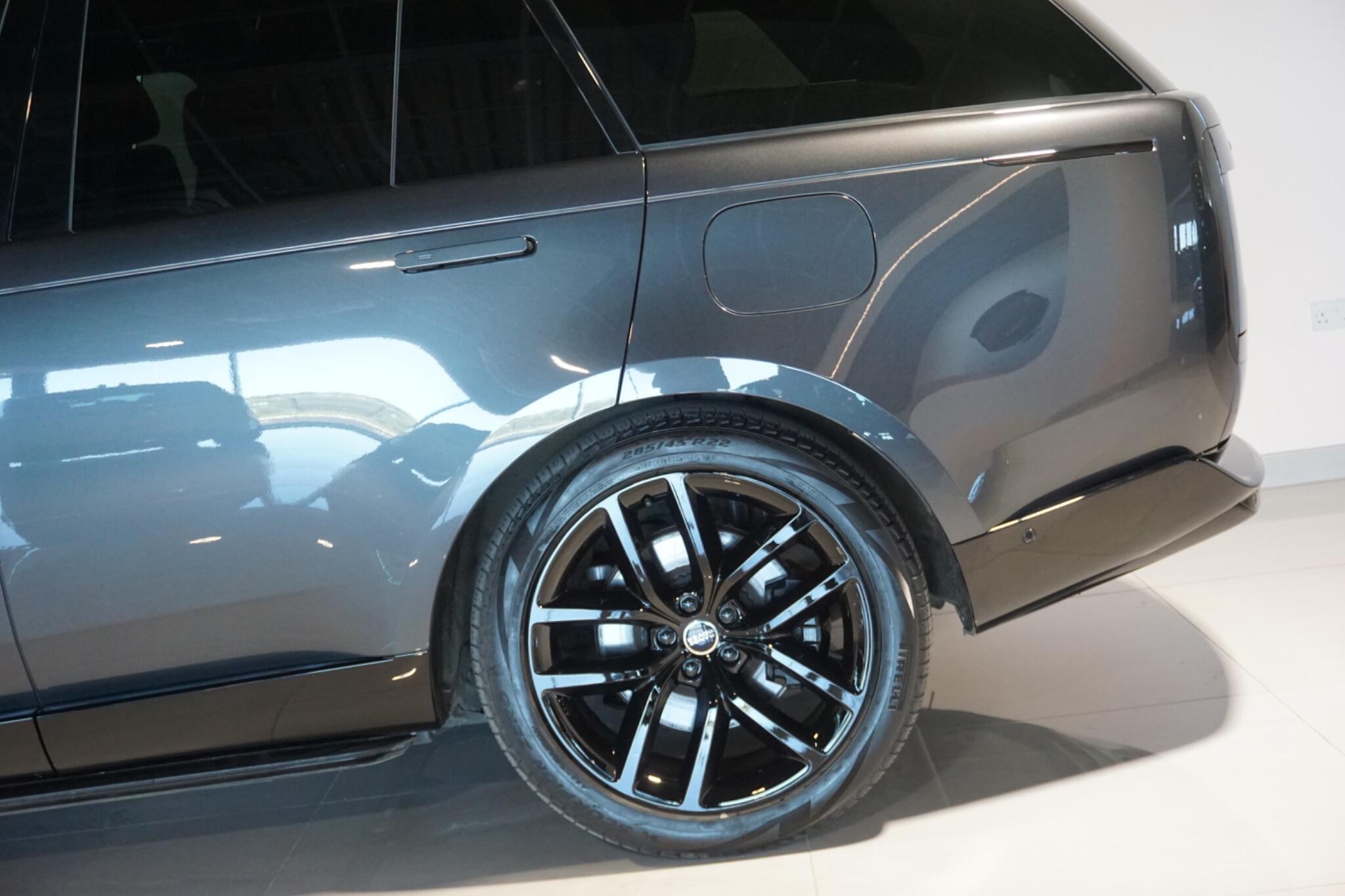 Land Rover Range Rover 3.0 P510e 38.2kWh Autobiography SUV 5dr Petrol Plug-in Hybrid Auto 4WD Euro 6 (s/s) (510 ps)